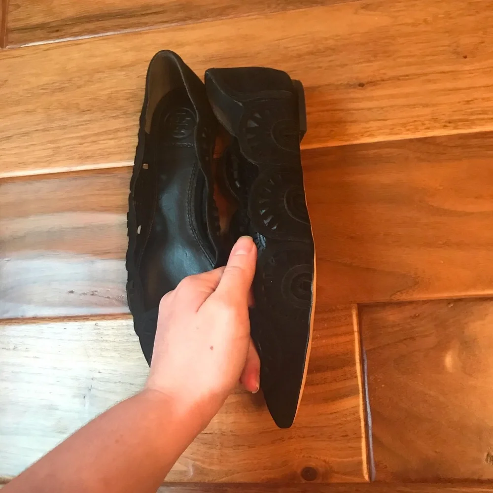 Tory Burch Leyla Suede Laser Cut Black Flat Size 6 NEW